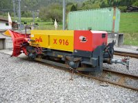 X 916